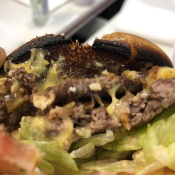 In-N-Out Burger - Fast Food Near Me - Mill Valley, California