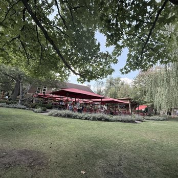 Gervasi Vineyard Resort & Spa - Piazza - Italian Near Me - Canton, Ohio
