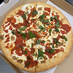 Desiderio’s Pizza & Pasta - Gluten Free Margarita Pizza!!