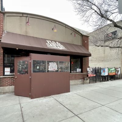 Flo & Santos by null