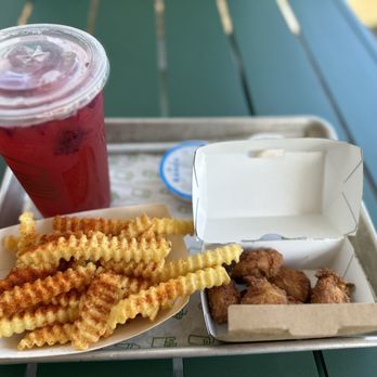 Shake Shack Boca Raton - Spicy Fries with Ranch, Chicken Bites, Dragonfruit Pomegranate Lemonade - Burgers Near Me - Boca Raton, Florida Shake Shack Boca Raton - Spicy Fries with Ranch, Chicken Bites, Dragonfruit Pomegranate Lemonade - Burgers Near Me - Boca Raton, Florida