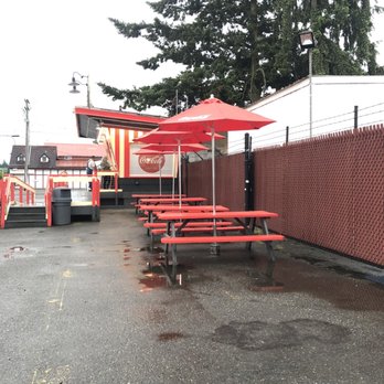 Lucky's Drive In - Outdoor seating - Burgers Near Me - Tacoma, Washington Lucky's Drive In - Outdoor seating - Burgers Near Me - Tacoma, Washington