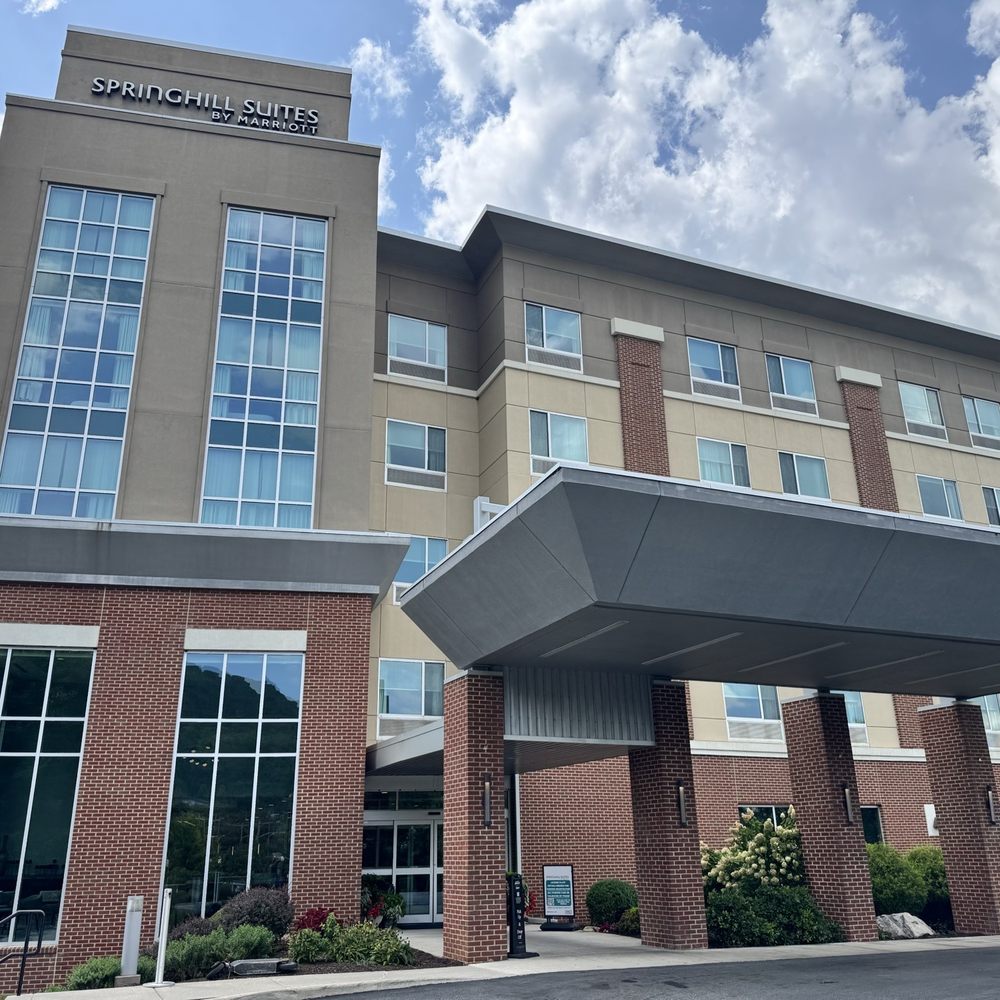SpringHill Suites by Marriott Roanoke - Hotels Near Me - Roanoke, Virginia SpringHill Suites by Marriott Roanoke - Hotels Near Me - Roanoke, Virginia