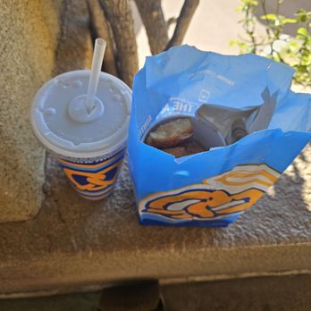 Auntie Anne's - a hot dog and a drink - Pretzels Near Me - Cabazon, California