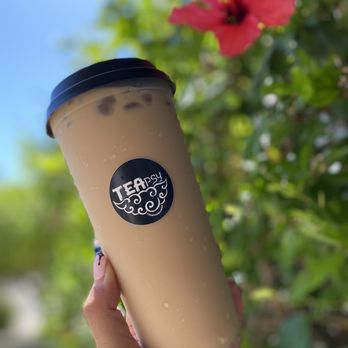 Teapsy On Clouds - We're Nuts Together: Chocolate Macadamia Nut Vietnamese coffee with oat milk - Coffee & Tea Near Me - Mountain House, California