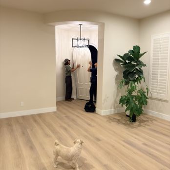 Triple Line Moving - Removed front door to Avoid damaging the drywall when bringing items in - Movers Near Me - Los Angeles , California Triple Line Moving - Removed front door to Avoid damaging the drywall when bringing items in - Movers Near Me - Los Angeles , California
