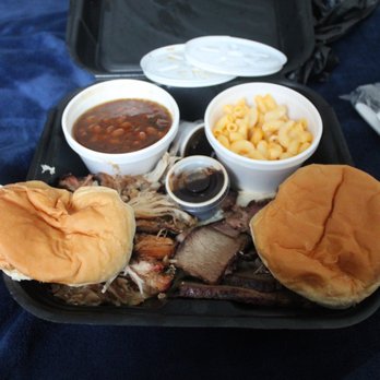 BP Smokehouse - Brisket, pulled pork beans and Mac and cheese - Barbeque Near Me - Tomah, Wisconsin