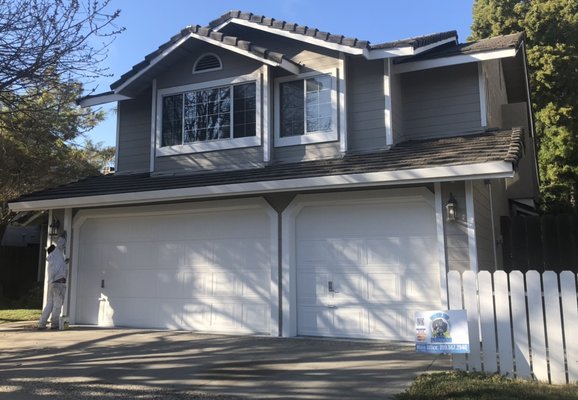 Exterior Full Painting - Your exterior of your home is your first impression to every visitor or simply any stranger going by. Make your home sleek and modern with the help of Beyond Pro Custom painting and our skilled crew's.  We aim for quality to withstand any weather condition to keep your home looking new.