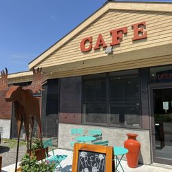 Pizza on Earth - Cafe entrance