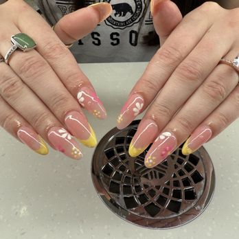 Brilliant Nails Spa - Nail Salons Near Me - Lafayette, Indiana