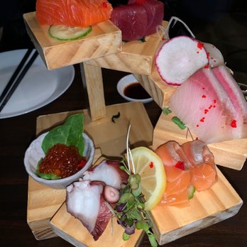 Tamari Bar - Sashimi Sampler - Izakaya Near Me - Seattle, Washington