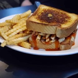 Benders South Bar And Grill - Ring Of Fire