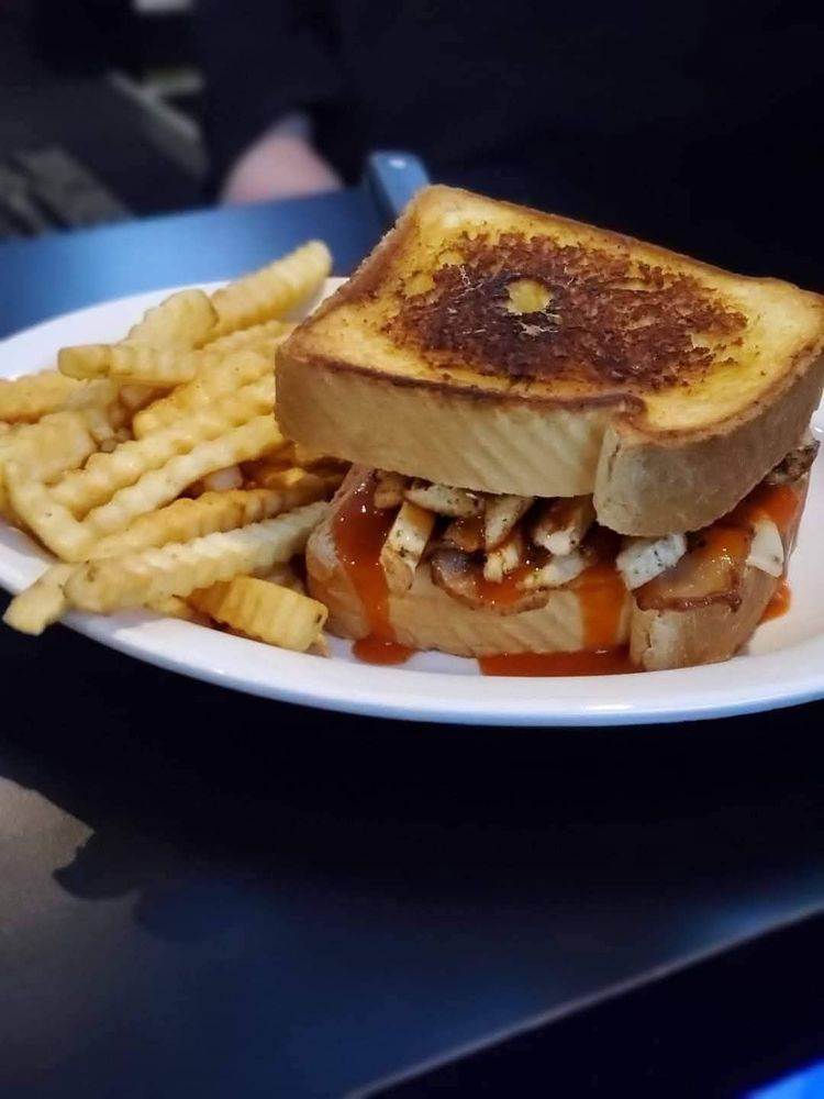 Benders South Bar And Grill