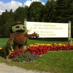 Petit Témis - The trail goes right past the entrance to the Gardens. Plan a visit!