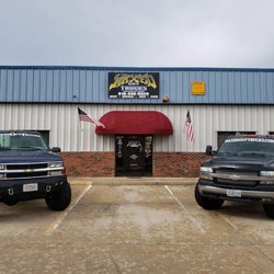 Maxed Out Trucks