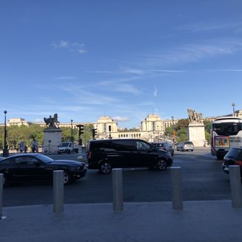 La Tour Eiffel - Landmarks & Historical Buildings Near Me - Paris, 75