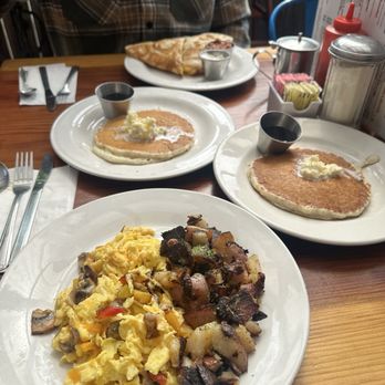 Spanky's - The best pancakes ever - Breakfast & Brunch Near Me - Ben Lomond, California