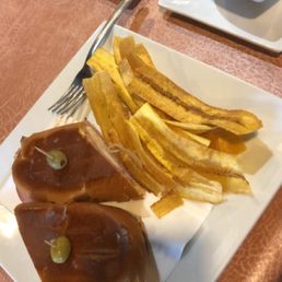 Media Noche Sandwich
