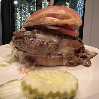 Zinburger - BYOB medium rare burger with havarti cheese, mushrooms and onions - New American Near Me - Scottsdale, Arizona Zinburger - BYOB medium rare burger with havarti cheese, mushrooms and onions - New American Near Me - Scottsdale, Arizona
