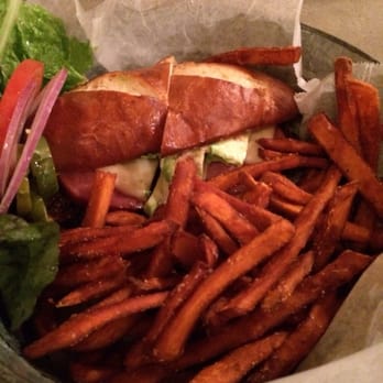 Elgin Public House - Creole chicken sandwich with sweet potato fries - Pubs Near Me - Elgin, Illinois Elgin Public House - Creole chicken sandwich with sweet potato fries - Pubs Near Me - Elgin, Illinois