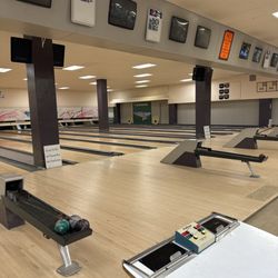Chillibowl Lanes - Bowling Lanes