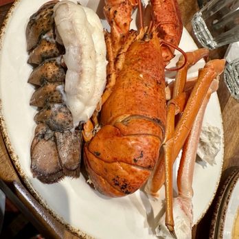 AYCE - Lobster Tail, Full Lobster, And Crab Legs (4 stars) - Buffets Near Me - Las Vegas, Nevada AYCE - Lobster Tail, Full Lobster, And Crab Legs (4 stars) - Buffets Near Me - Las Vegas, Nevada