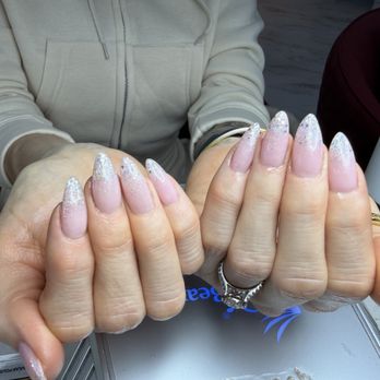 Nailacarte - Streeterville - NYE nails by Hannah - Nail Salons Near Me - Chicago, Illinois Nailacarte - Streeterville - NYE nails by Hannah - Nail Salons Near Me - Chicago, Illinois