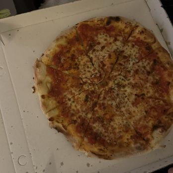 Guiseppes - Small ass pizza - Italian Near Me - London, XGL
