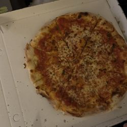 Guiseppes - Small ass pizza
