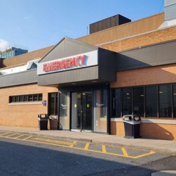 Mercy Hospital - Emergency room entrance