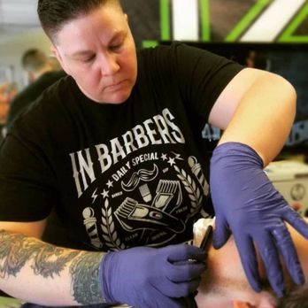 Raiden's Razor - Barber Raiden giving a hot towel, straight razor shave. - Barbers Near Me - Kirkland, Washington Raiden's Razor - Barber Raiden giving a hot towel, straight razor shave. - Barbers Near Me - Kirkland, Washington