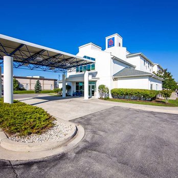 Motel 6 - exterior - Hotels Near Me - Mississauga, Ontario Motel 6 - exterior - Hotels Near Me - Mississauga, Ontario
