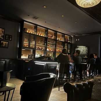 Straight Up Whiskey Bar - Bar - Cocktail Bars Near Me - Scottsdale, Arizona Straight Up Whiskey Bar - Bar - Cocktail Bars Near Me - Scottsdale, Arizona