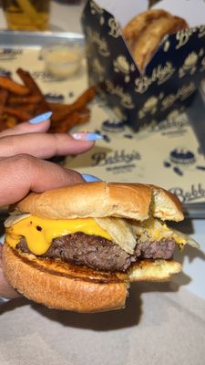 Bobby's Burger by null