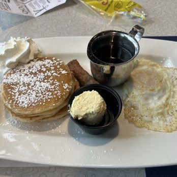 Bessie's Diner - Kid's pancake breakfast - New American Near Me - Janesville, Wisconsin Bessie's Diner - Kid's pancake breakfast - New American Near Me - Janesville, Wisconsin