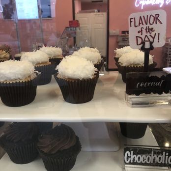Smallcakes Orlando - Desserts Near Me - Orlando, Florida Smallcakes Orlando - Desserts Near Me - Orlando, Florida