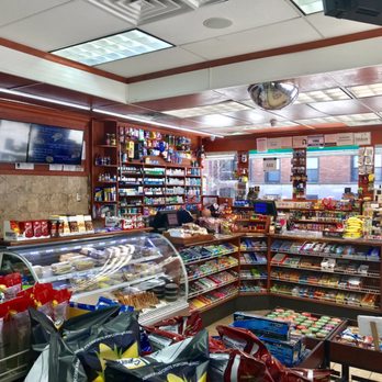 Food Town - the inside of a grocery store - Convenience Stores Near Me - Chicago, Illinois