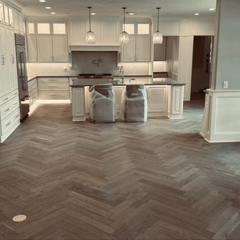 Arizona Hardwood - Oak herringbone hardwood floor. - Flooring Near Me - Phoenix, Arizona Arizona Hardwood - Oak herringbone hardwood floor. - Flooring Near Me - Phoenix, Arizona