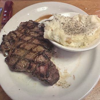 Texas Roadhouse - Steakhouses Near Me - Gulfport, Mississippi