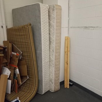 Removerz Junk Removal - Mattress pickup - Junk Removal & Hauling Near Me Removerz Junk Removal - Mattress pickup - Junk Removal & Hauling Near Me