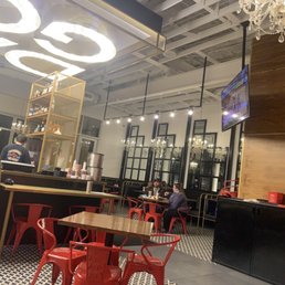 Inside dining w/covid seating