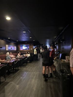 Redhead Piano Bar by null