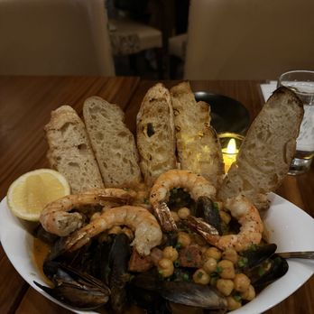 Unit B Eatery + Spirits - Mussels Cazuela - Tapas/Small Plates Near Me - Pembroke Pines, Florida Unit B Eatery + Spirits - Mussels Cazuela - Tapas/Small Plates Near Me - Pembroke Pines, Florida