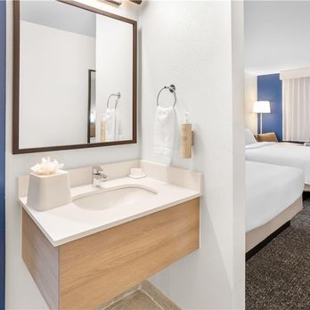 Spark by Hilton Kent Seattle - Guest room - Hotels Near Me - Kent, Washington Spark by Hilton Kent Seattle - Guest room - Hotels Near Me - Kent, Washington