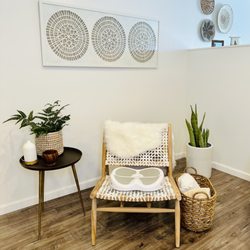 Seal Beach Body Contouring and Wellness Spa - Tighten your pelvic floor muscles with electromagnetic muscle stimulation