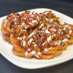 Derby Dogs - Loaded Sauced Curly Fries