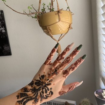 Five Star Eyebrow Threading & Henna Studio - Eyebrow Services Near Me Five Star Eyebrow Threading & Henna Studio - Eyebrow Services Near Me