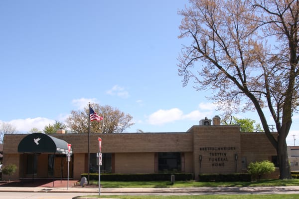BRETTSCHNEIDER-TRETTIN-NICKEL FUNERAL CHAPEL - Updated June 2026 - 606