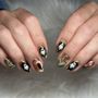 Glossy Nail Bar