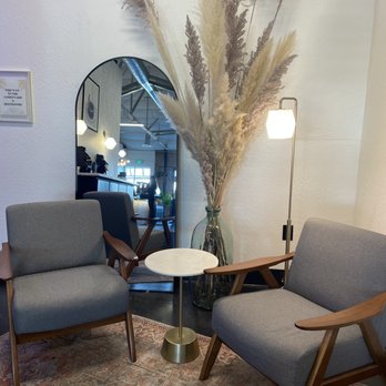 Roamer Coffee House - Loungy corner love the pampas - Coffee & Tea Near Me - Reno, Nevada